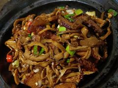 -九锅一堂酸菜鱼(万达广场店)