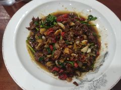 -湖南人家湘菜馆(镇江路店)