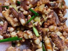 -三亚火车头万人海鲜广场