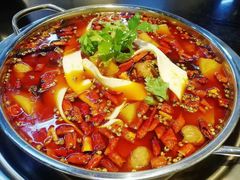 -晓彭肥肠鸡·泡椒鸡火锅(水木天地店)