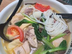 -蒙自源米线大王(东站店)
