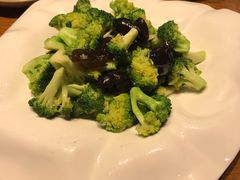 清炒西兰花-必点海鲜·鲅鱼水饺(鞍山西道店)