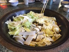 -忆乡情铁锅炖鱼饭店(延庆店)