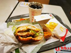 -麦当劳(轻轨曹杨路店)