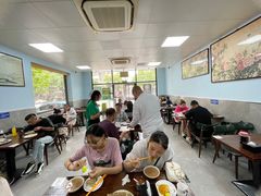 大堂-清真永恒华威肉饼(潘家园店)