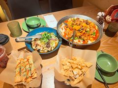 -耶里夏丽·丝路国际·新疆餐厅(浦东区东方路店)