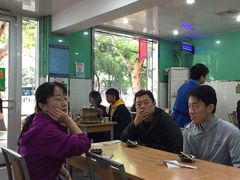大堂-清真老铁家灌汤包