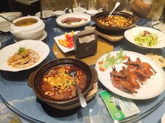-辣螃铠盆盆蟹大排档(海昌店)