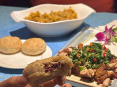 -香巴拉云南餐厅(华莱坞店)