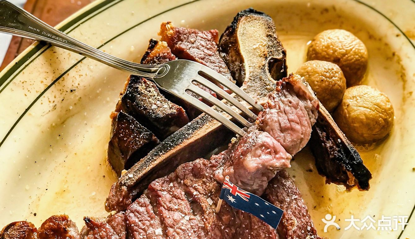 中央大街这家敲适合约会专研牛排🥩的餐厅真的绝