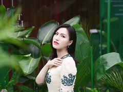 -4iNLOOK美瞳店(龙之梦购物中心虹口店)