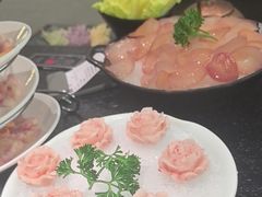 -得意咚瓜·顺德鱼生·冬瓜火锅(深圳首店)