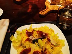 -恰餐厅及酒吧 CHAR Bar & Grill (北京丽都皇冠假日店)