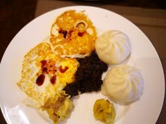 煎蛋和菜包，烧卖-厦门途易蓝罗约海景温泉酒店(园博苑地铁站店)