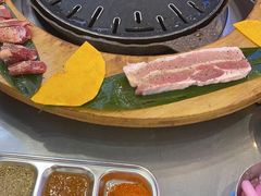 -玄希浪漫厨房·韩料烤肉(湖滨银泰in77店)