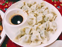 手切肉野菜水饺-闯关东东北农家菜(崂山石老人店)