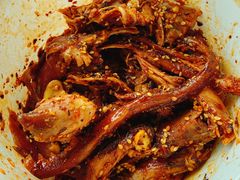 麻辣手撕香卤兔-鑫记婆婆兔·成都特产·兔头手撕兔(太古里店)
