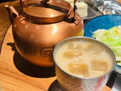 新疆奶茶-耶里夏丽·丝路新疆菜·清真食品(徐汇南丹东路臻选店)