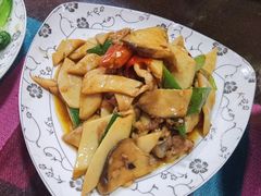 -口口香小吃店