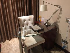 -锦龙国际酒店(天津奥体中心华苑地铁站店)