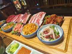 -明洞阿姨·韩式酱蟹烤肉·创意料理(三元桥店)