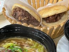 -闫家驴肉老店(华电一校店)
