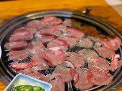 -唯成•韩国炭火烤肉 유성고기