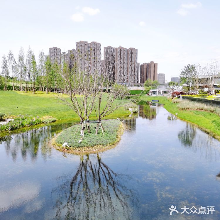 马斯蒂灰大理石应用：奥园|成都麓语ONE