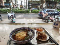 -伟记奥面馆(养育巷店)