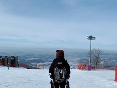 -中旅松花湖滑雪场