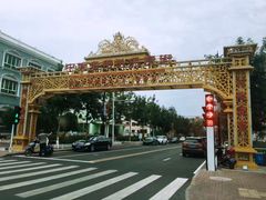 -布尔津河堤夜市