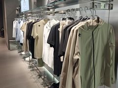 -迪桑特DESCENTE(北京三里屯BLANC店)