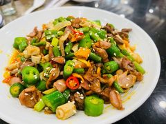 鸡杂-八张桌子(老店)