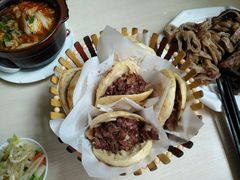 -闫家驴肉老店(华电一校店)