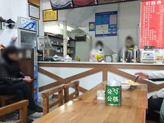 大堂-秦豫肉夹馍(东羊市店)