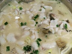 招牌金汤-严厨老坛酸菜鱼(吴江万宝店)