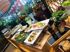 -松山湖凯悦酒店·Café自助餐厅·周末火舞秀表演