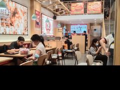 大堂-华记煲仔华·煲仔饭(市桥易发店)