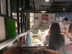 大堂-八合里牛肉火锅(深圳龙华硅谷店)