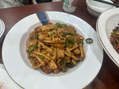 -湖南人家湘菜馆(镇江路店)