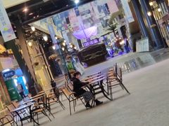 -香巴拉云南餐厅(华莱坞店)