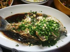清蒸鳊鱼-小乡小镇·传承桐庐土菜·老板亲自烧的菜