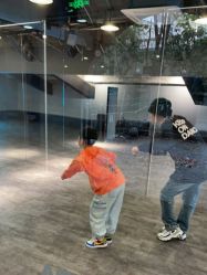 -CASTER跳舞俱乐部