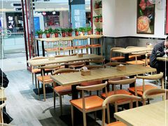 大堂-极有家小鱼小鸡石锅煲(佳兆业店)