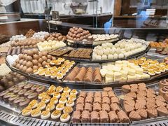 -Laderach 莱德拉(上海环贸iapm店)