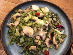 -爱啤精酿·民谣酒馆(滨江店)