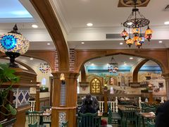 大堂-清真·玛丽亚新疆菜主题餐厅(浙江中路店)