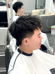 -米娜男士新国潮理发馆