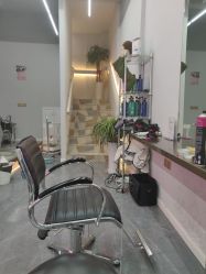 -茶发Salon·烫发染发理发