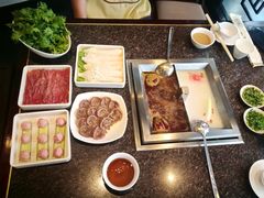 -皇城老妈·大连海鲜火锅(港湾店)